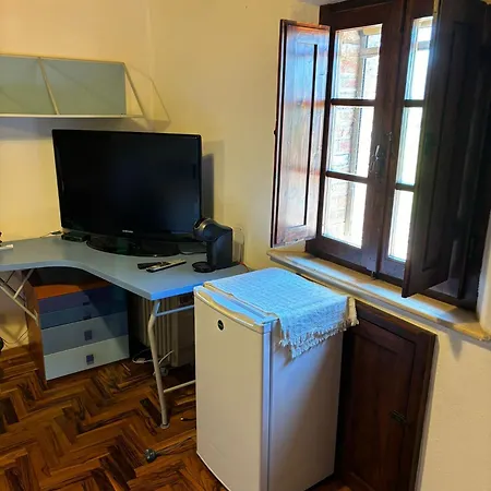 Πανσιόν La Torre Di Viepri *